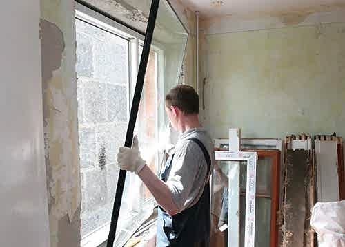 Установка стекла в окно